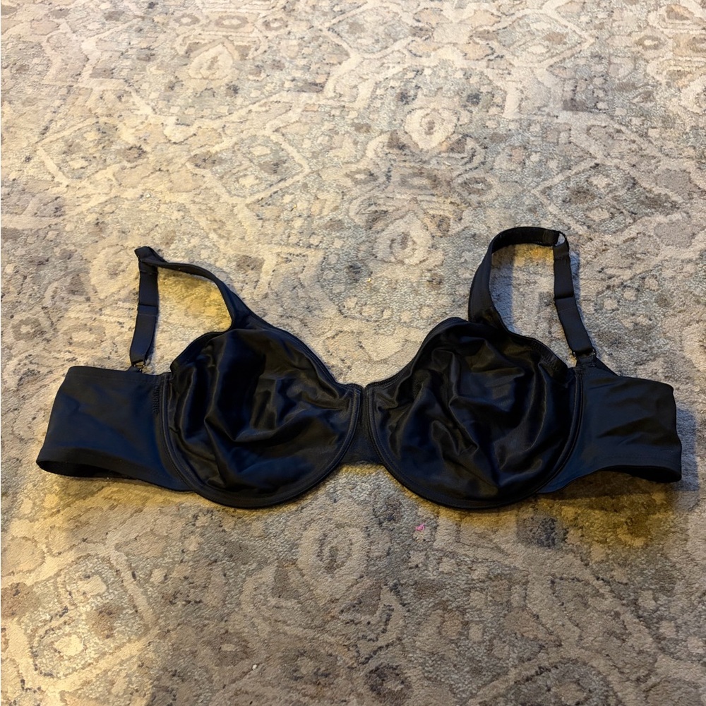 Chantelle 42E underwire lined bra, no padding